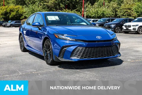 More photos of 2025 Toyota Camry SE at ALM Newnan, GA
