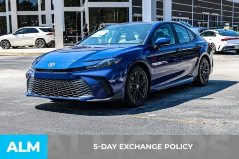 More photos of 2025 Toyota Camry SE at ALM Newnan, GA