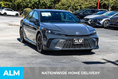 More photos of 2025 Toyota Camry SE at ALM Newnan, GA