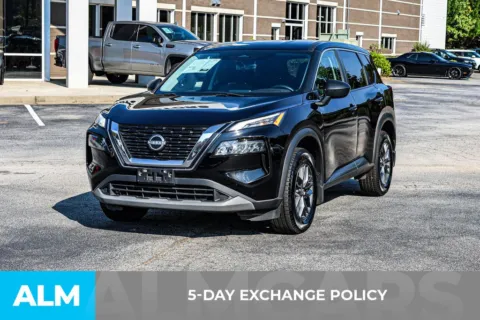 More photos of 2022 Nissan Rogue S at ALM Newnan, GA