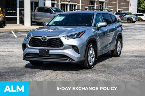 More photos of 2023 Toyota Highlander L at ALM Newnan, GA
