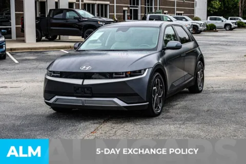 More photos of 2022 Hyundai IONIQ 5 SEL at ALM Newnan, GA