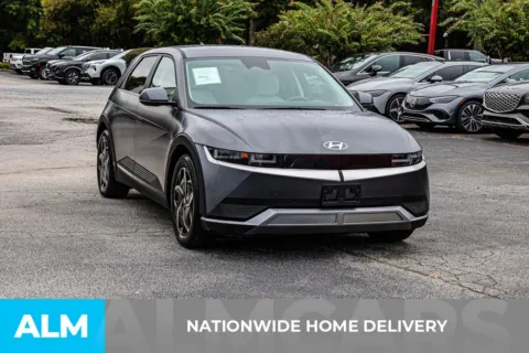 More photos of 2022 Hyundai IONIQ 5 SEL at ALM Newnan, GA
