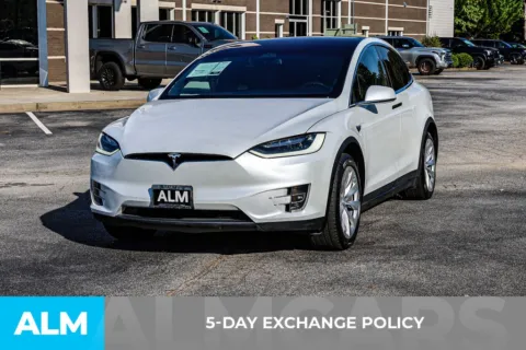 More photos of 2019 Tesla Model X 75D at ALM Newnan, GA
