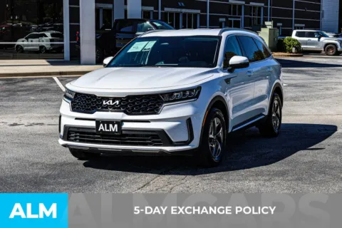 More photos of 2022 Kia Sorento Hybrid S at ALM Newnan, GA
