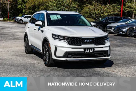 More photos of 2022 Kia Sorento Hybrid S at ALM Newnan, GA