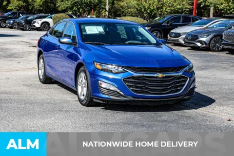 More photos of 2023 Chevrolet Malibu LT at ALM Newnan, GA