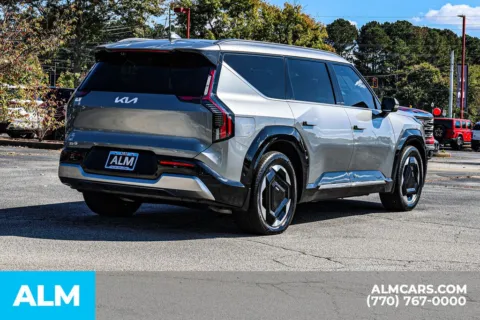 More photos of 2024 Kia EV9 Land at ALM Newnan, GA