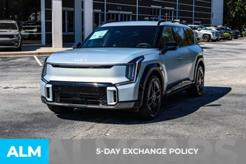 More photos of 2024 Kia EV9 GT-Line at ALM Newnan, GA