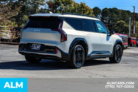 More photos of 2024 Kia EV9 GT-Line at ALM Newnan, GA