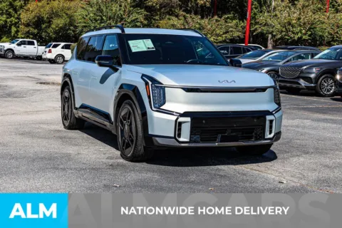 More photos of 2024 Kia EV9 GT-Line at ALM Newnan, GA