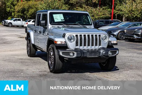 More photos of 2023 Jeep Gladiator Overland at ALM Newnan, GA
