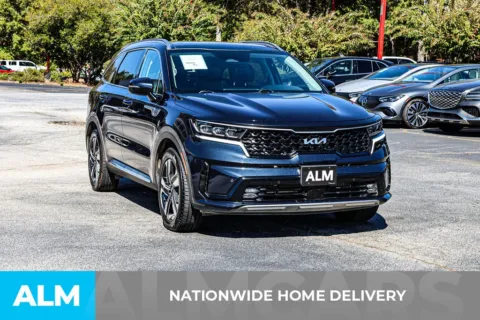More photos of 2022 Kia Sorento Plug-In Hybrid SX at ALM Newnan, GA