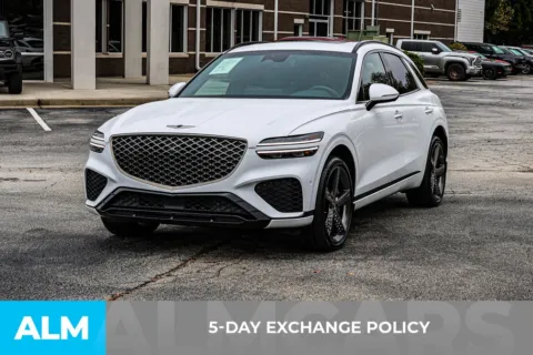 More photos of 2023 Genesis GV70 2.5T at ALM Newnan, GA