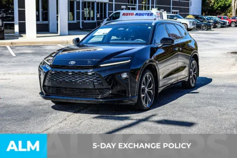 More photos of 2025 Toyota Crown Signia XLE at ALM Newnan, GA