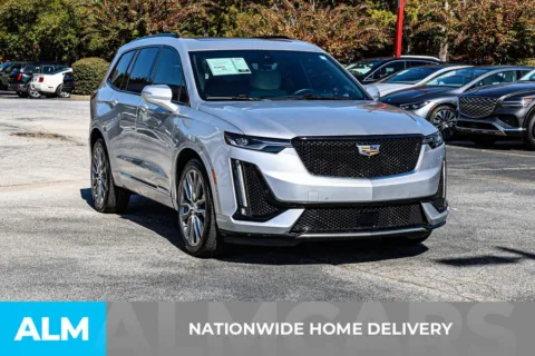 More photos of 2020 Cadillac XT6 Sport at ALM Newnan, GA