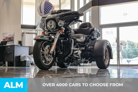 Another view of 2016 Harley-Davidson Trike Tri Glide Ultra for sale in Newnan, GA at ALM Newnan