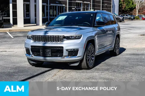 More photos of 2023 Jeep Grand Cherokee L Summit at ALM Newnan, GA