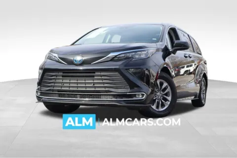 Gray 2024 Toyota Sienna XLE for sale in Roswell, GA