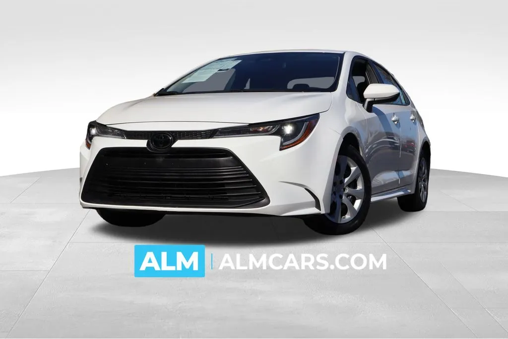 2023 Toyota Corolla LE's photo