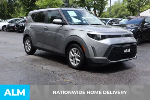 More photos of 2023 Kia Soul LX at ALM Roswell, GA