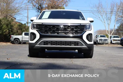 More photos of 2025 Volkswagen Atlas Cross Sport 2.0T SE w/Technology at ALM Roswell, GA