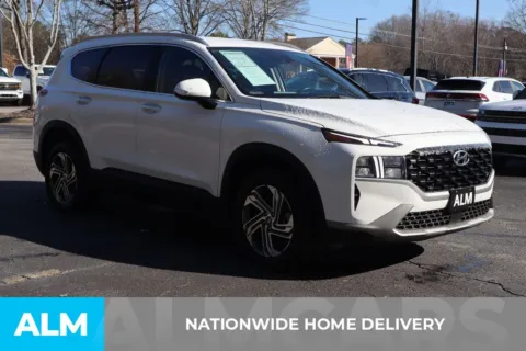 More photos of 2023 Hyundai Santa Fe SEL at ALM Roswell, GA