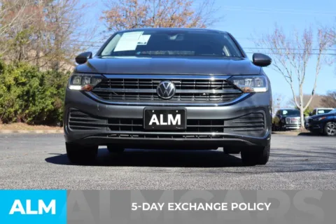 More photos of 2024 Volkswagen Jetta 1.5T SE at ALM Roswell, GA