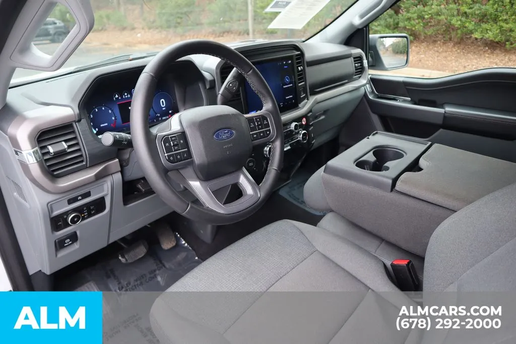 2025 Ford F-150 XLT - Photo 9