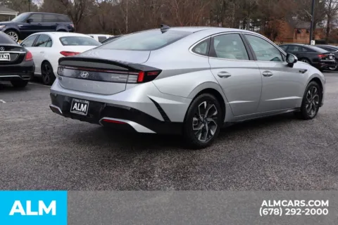 More photos of 2025 Hyundai Sonata SEL at ALM Roswell, GA