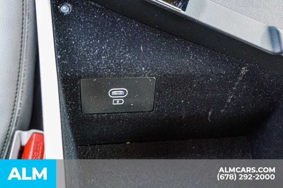 2025 GENESIS G70 Standard - Photo 44