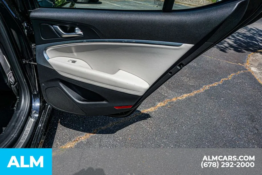 2025 GENESIS G70 Standard - Photo 55