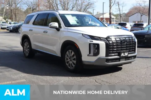 More photos of 2025 Hyundai Palisade SEL at ALM Roswell, GA