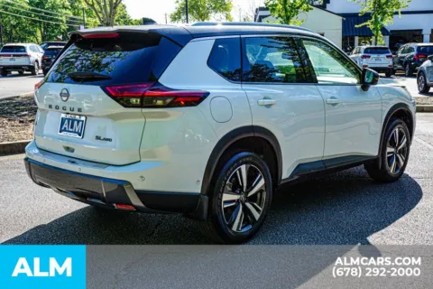 More photos of 2024 Nissan Rogue SL at ALM Roswell, GA