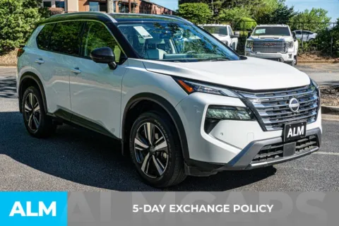 More photos of 2024 Nissan Rogue SL at ALM Roswell, GA