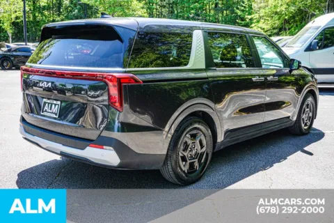 More photos of 2025 Kia Carnival LXS at ALM Roswell, GA