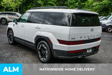 More photos of 2025 Hyundai Santa Fe SEL at ALM Roswell, GA