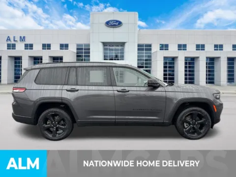 More photos of 2023 Jeep Grand Cherokee L Altitude at ALM Roswell, GA