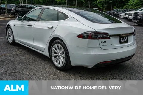 More photos of 2016 Tesla Model S 90D at ALM Roswell, GA