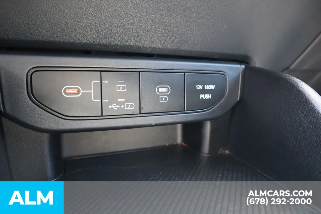 2025 Kia K4 LXS - Photo 30
