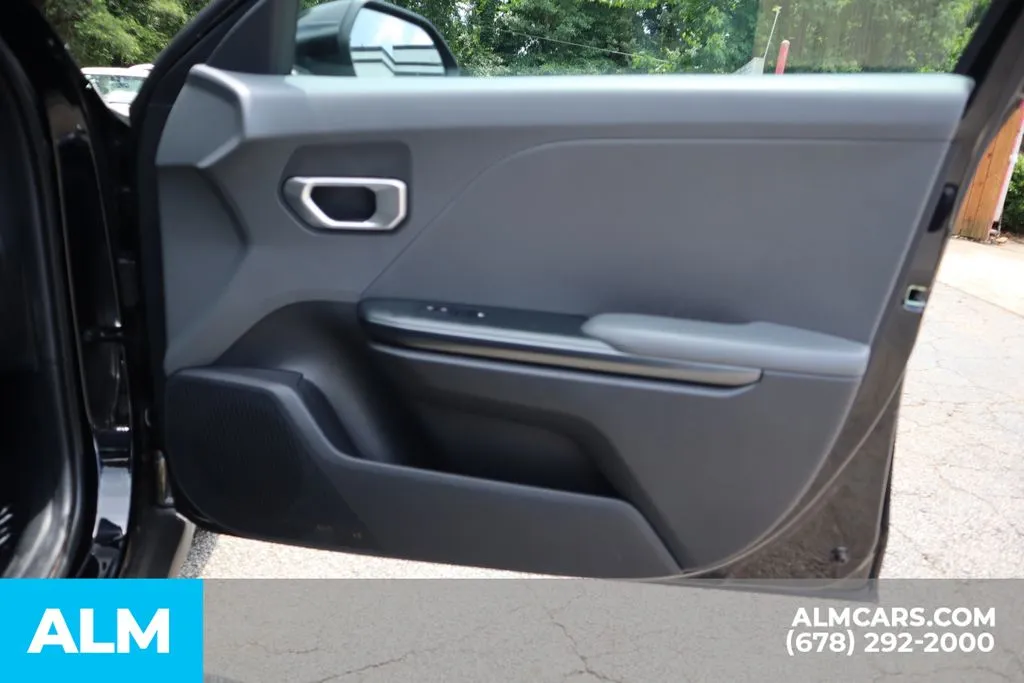 2025 Kia K4 LXS - Photo 25
