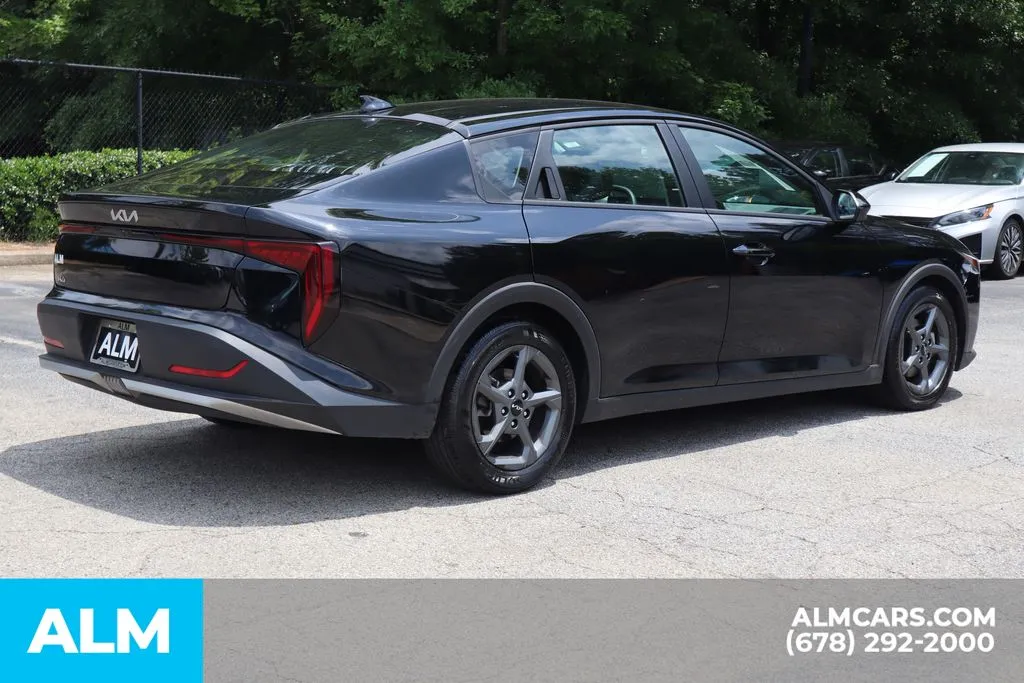 2025 Kia K4 LXS - Photo 6