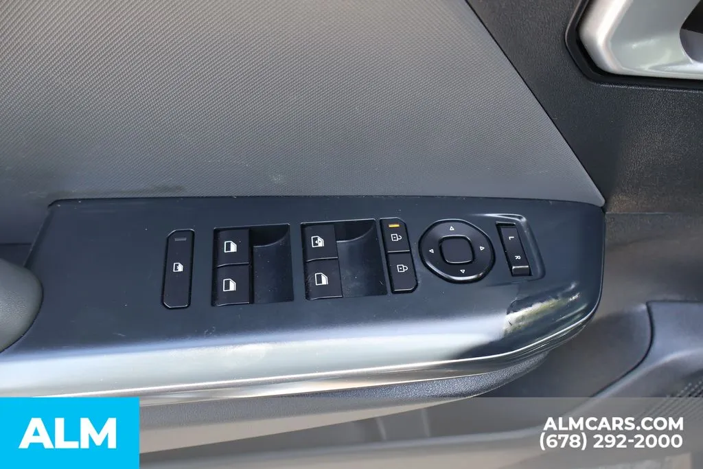 2025 Kia K4 LXS - Photo 15