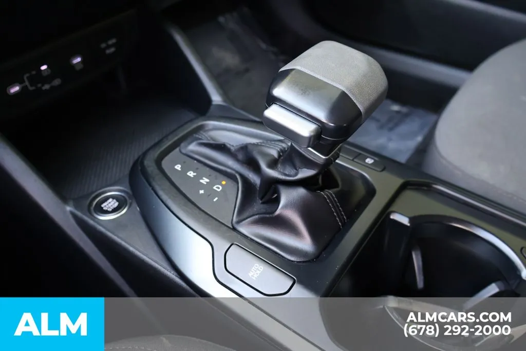 2025 Kia K4 LXS - Photo 29