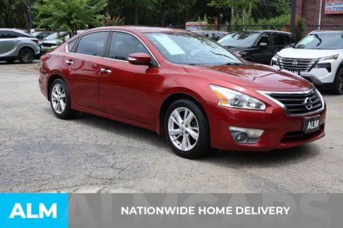 More photos of 2015 Nissan Altima 2.5 SV at ALM Roswell, GA