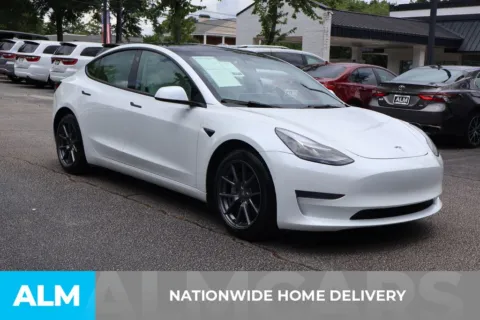More photos of 2022 Tesla Model 3 at ALM Roswell, GA