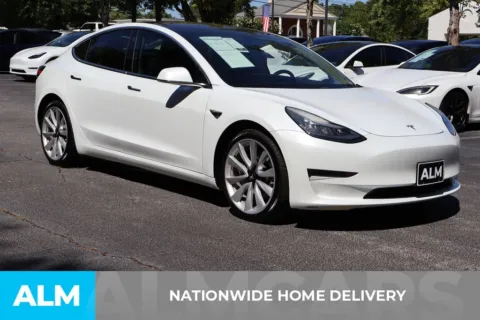 More photos of 2018 Tesla Model 3 Long Range at ALM Roswell, GA