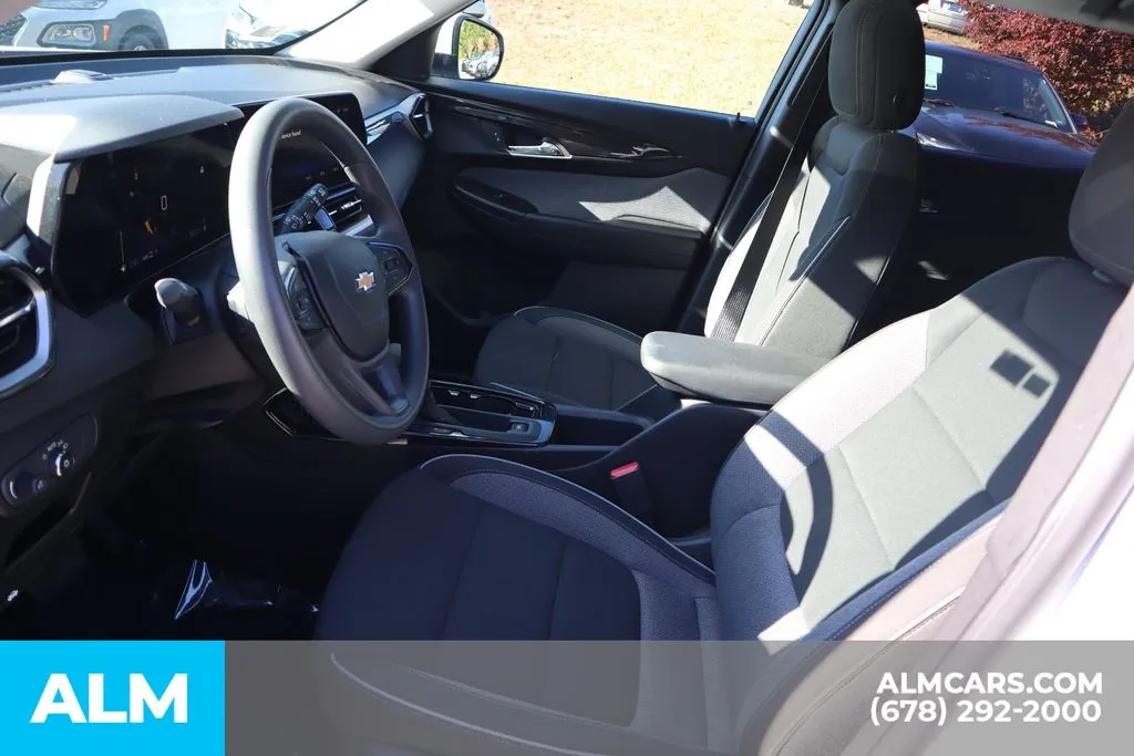 2025 Chevrolet Trailblazer LT - Photo 11