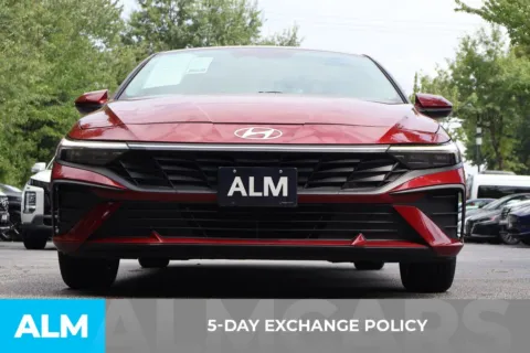 More photos of 2024 Hyundai Elantra SEL at ALM Roswell, GA