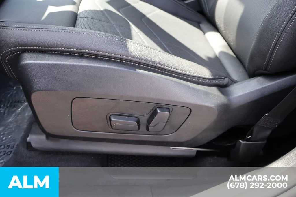 2023 BMW X1 28i - Photo 15
